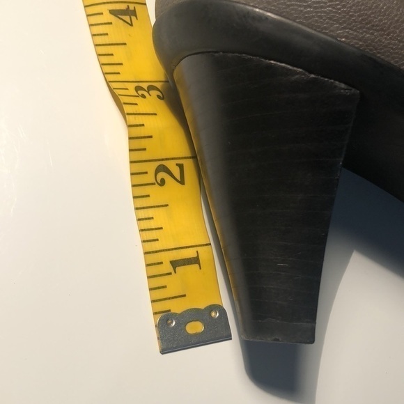 𝅺REACTION Kenneth Cole Hill N Spill Gray Smooth Leather Ankle Boot Heel Size 7 - Picture 7 of 7